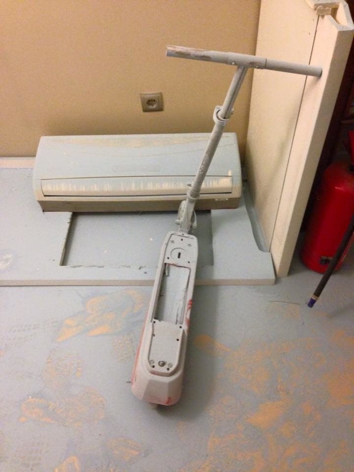 dust from the fire extinguisher